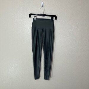 Beyond Yoga Metallic Silver Athletic Leggings Pants 23" Cropped Logo Small S